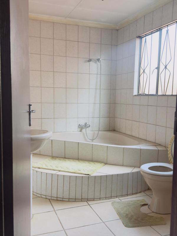 3 Bedroom Property for Sale in Vosloorus Ext 13 Gauteng