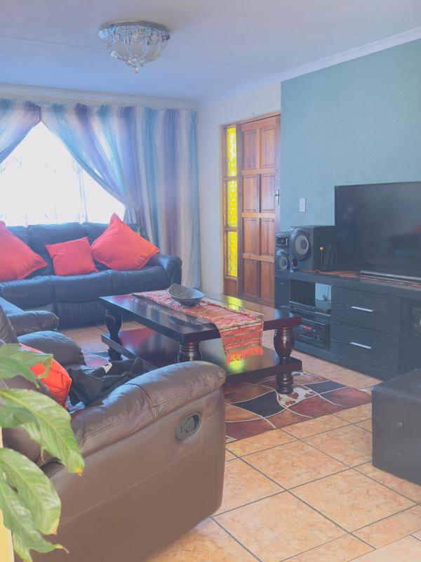3 Bedroom Property for Sale in Vosloorus Ext 13 Gauteng