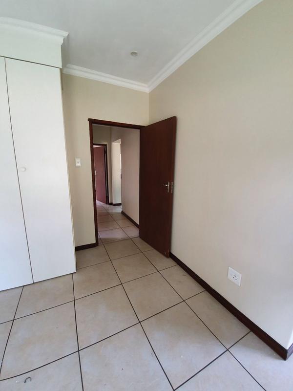 To Let 2 Bedroom Property for Rent in Wilro Park Gauteng