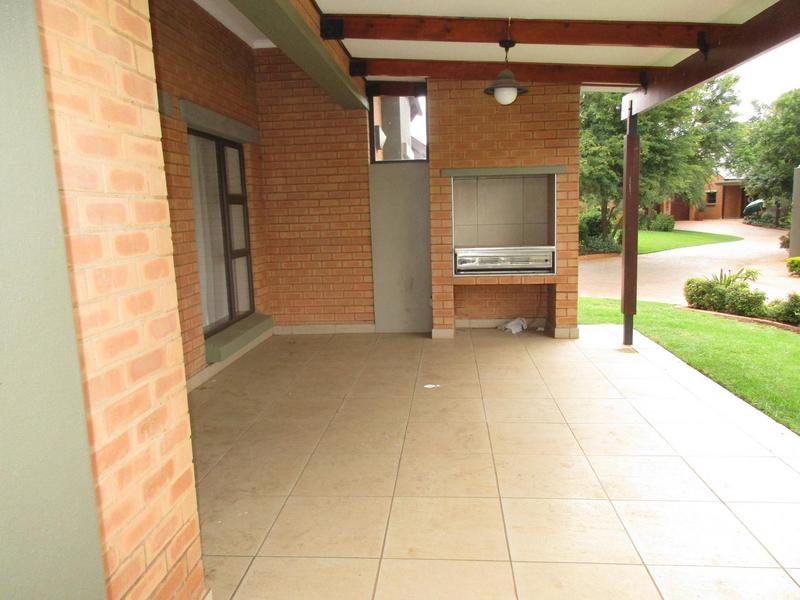 To Let 2 Bedroom Property for Rent in Retire at Midstream Gauteng