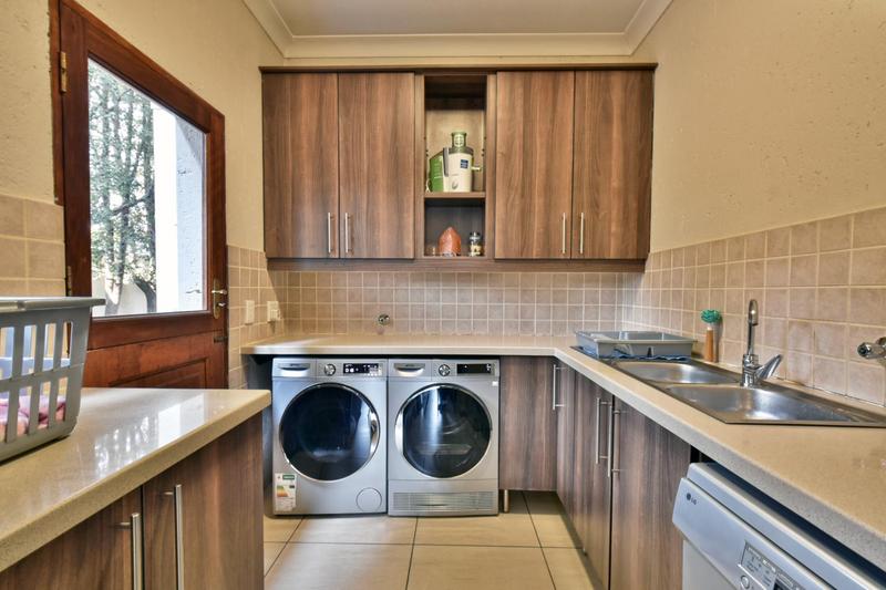 4 Bedroom Property for Sale in Eagle Canyon Golf Estate Gauteng