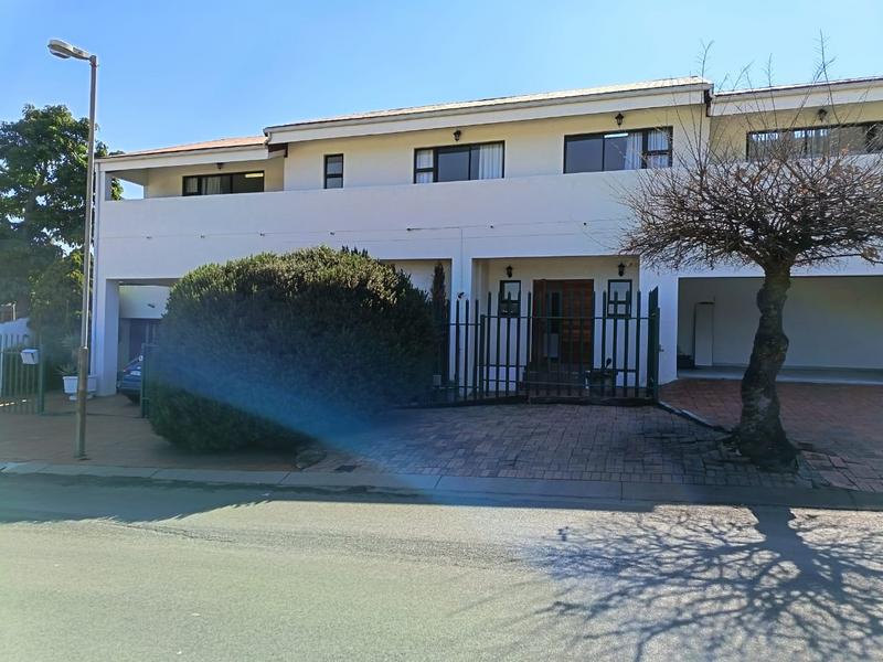 3 Bedroom Property for Sale in Bassonia Gauteng