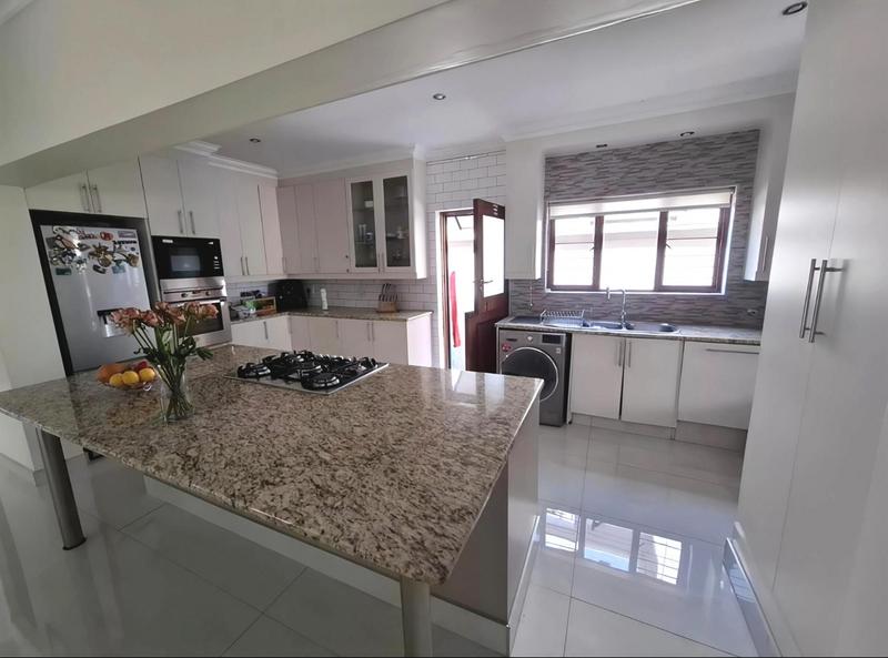 4 Bedroom Property for Sale in Lonehill Gauteng