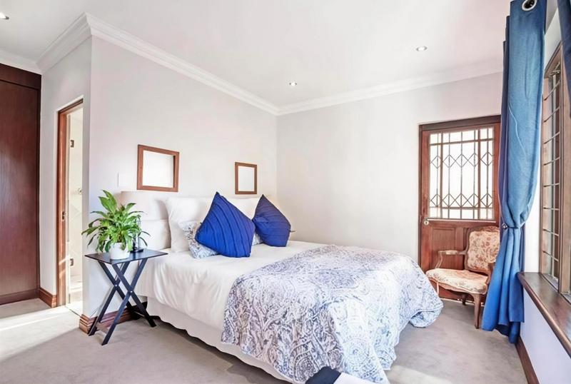 4 Bedroom Property for Sale in Lonehill Gauteng