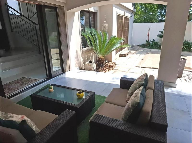 4 Bedroom Property for Sale in Lonehill Gauteng