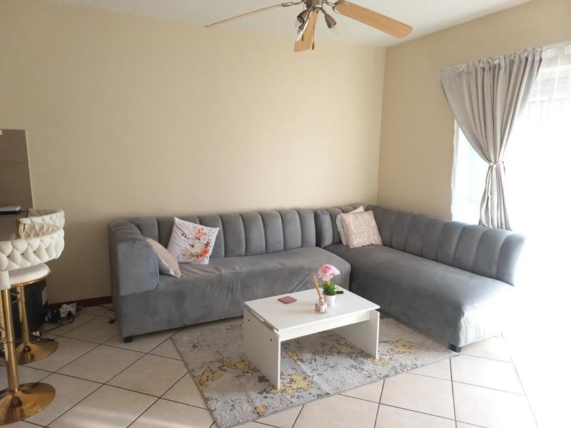 2 Bedroom Property for Sale in Monavoni Gauteng
