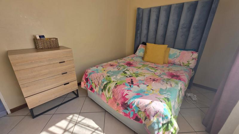 2 Bedroom Property for Sale in Stone Ridge Gauteng