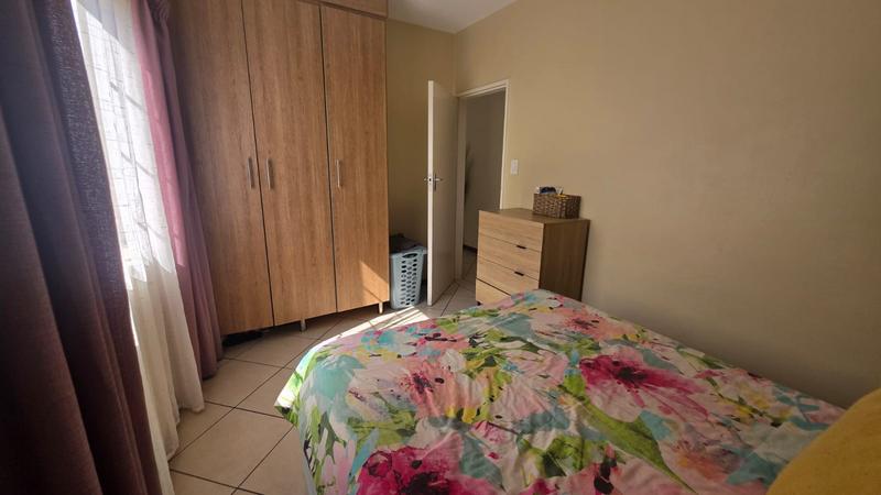 2 Bedroom Property for Sale in Stone Ridge Gauteng
