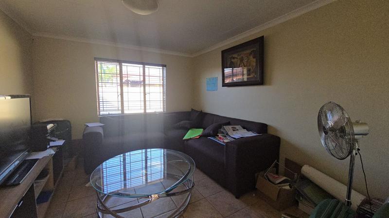 4 Bedroom Property for Sale in Florauna Gauteng