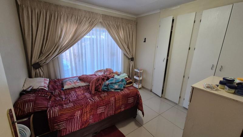 4 Bedroom Property for Sale in Florauna Gauteng