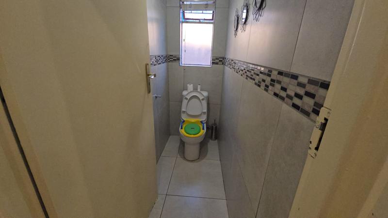 4 Bedroom Property for Sale in Florauna Gauteng