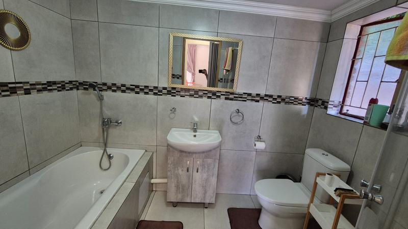 4 Bedroom Property for Sale in Florauna Gauteng