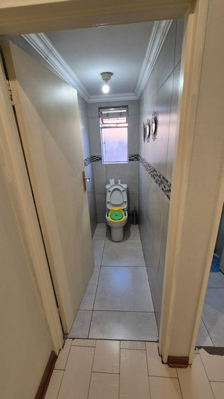 4 Bedroom Property for Sale in Florauna Gauteng