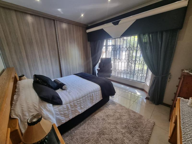 4 Bedroom Property for Sale in Florentia Gauteng