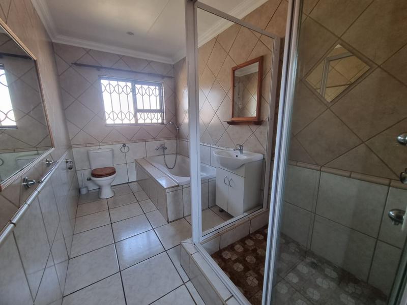 4 Bedroom Property for Sale in Florentia Gauteng