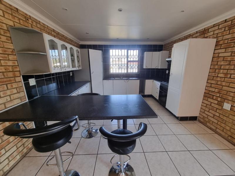 4 Bedroom Property for Sale in Florentia Gauteng