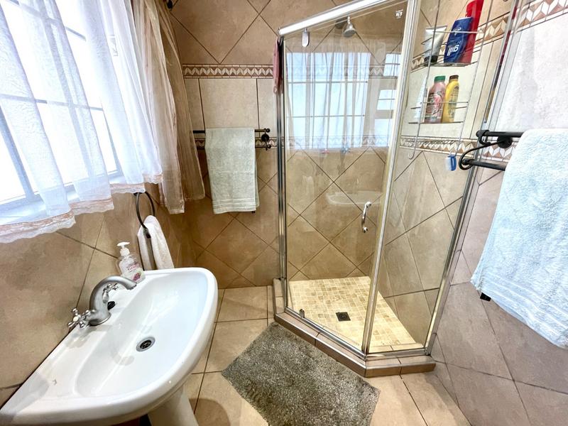 3 Bedroom Property for Sale in Kenmare Gauteng