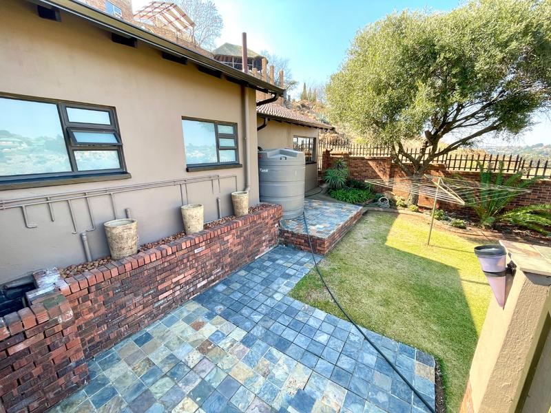 3 Bedroom Property for Sale in Kenmare Gauteng