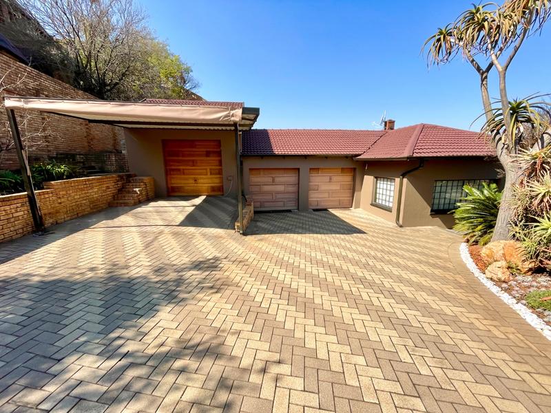 3 Bedroom Property for Sale in Kenmare Gauteng