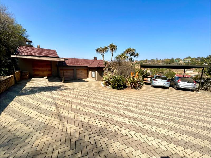 3 Bedroom Property for Sale in Kenmare Gauteng