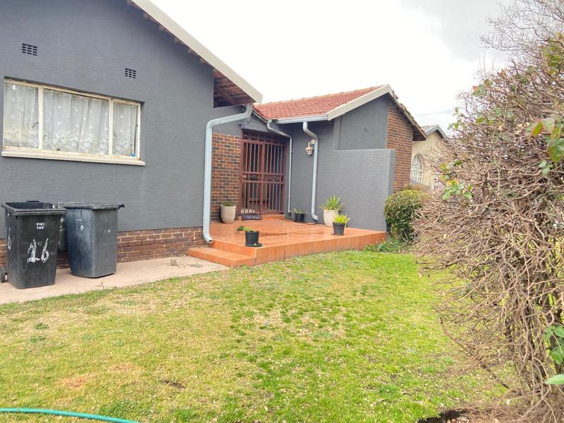 3 Bedroom Property for Sale in Florida Lake Gauteng