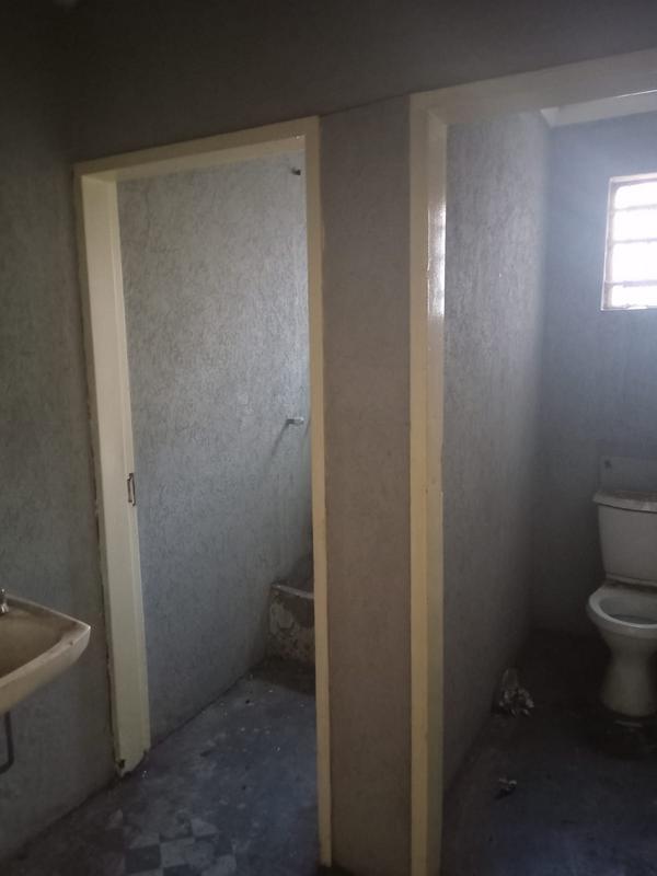 To Let commercial Property for Rent in Benrose Gauteng