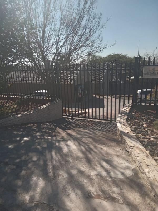 3 Bedroom Property for Sale in Rant En Dal Gauteng