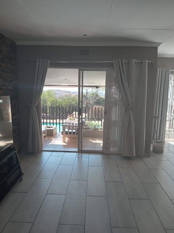 3 Bedroom Property for Sale in Rant En Dal Gauteng
