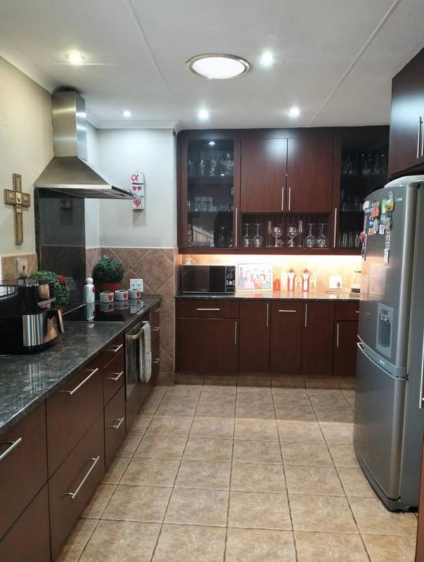 3 Bedroom Property for Sale in Rant En Dal Gauteng