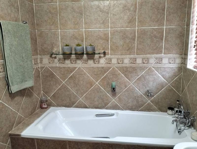 3 Bedroom Property for Sale in Rant En Dal Gauteng