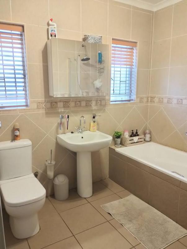 3 Bedroom Property for Sale in Rant En Dal Gauteng