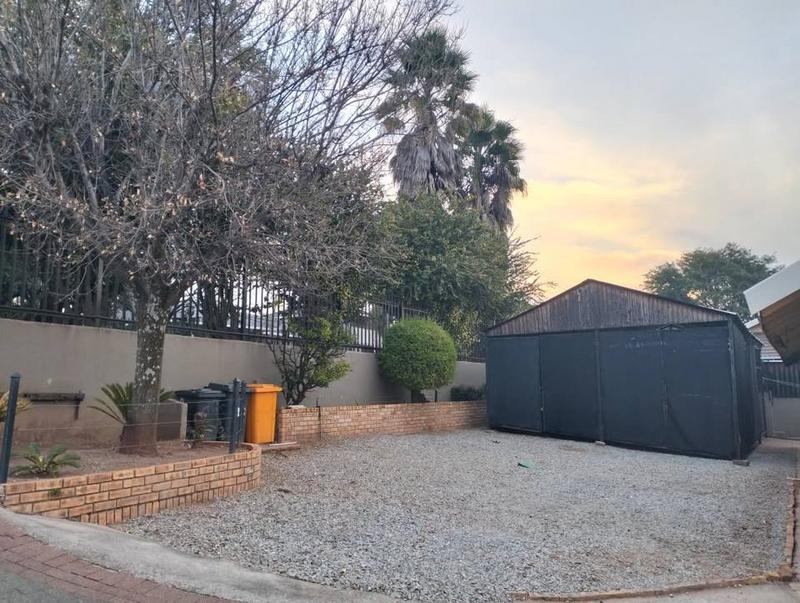 3 Bedroom Property for Sale in Rant En Dal Gauteng