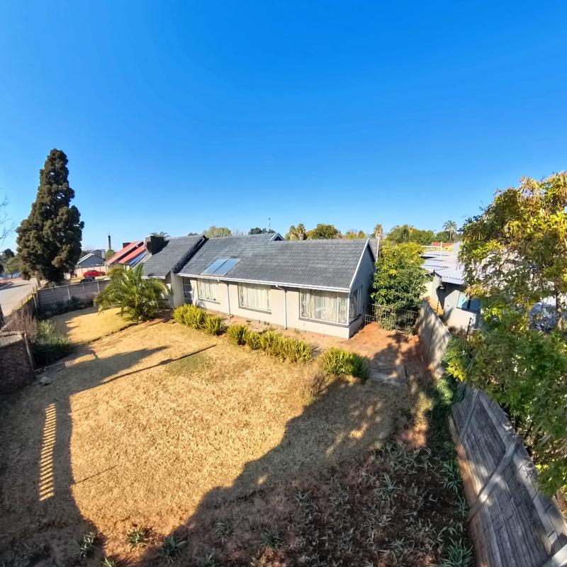 5 Bedroom Property for Sale in Birchleigh Gauteng