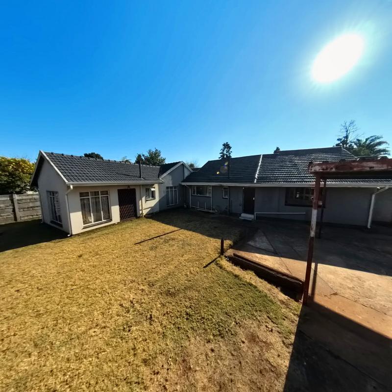 5 Bedroom Property for Sale in Birchleigh Gauteng