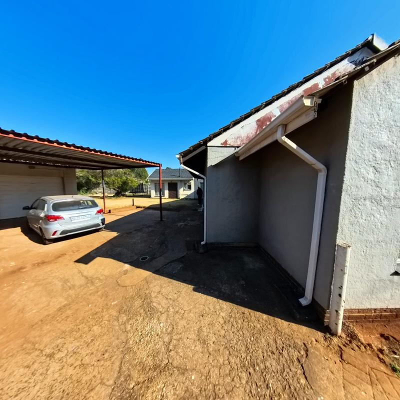 5 Bedroom Property for Sale in Birchleigh Gauteng