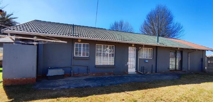 3 Bedroom Property for Sale in Leachville Gauteng