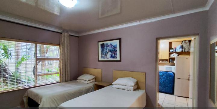 8 Bedroom Property for Sale in Van Riebeeck Park Gauteng