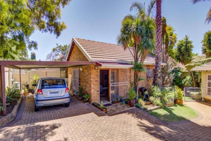 8 Bedroom Property for Sale in Van Riebeeck Park Gauteng