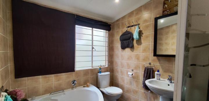 8 Bedroom Property for Sale in Van Riebeeck Park Gauteng