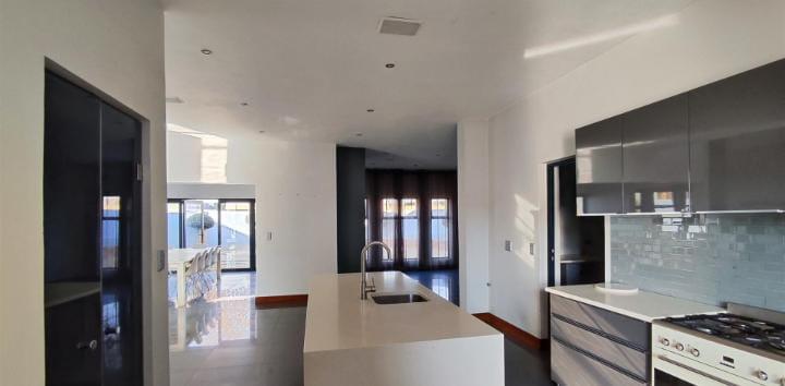 5 Bedroom Property for Sale in Glen Erasmia Gauteng
