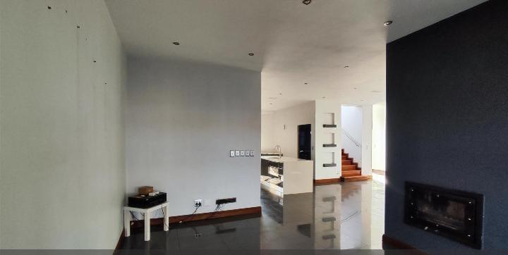 5 Bedroom Property for Sale in Glen Erasmia Gauteng