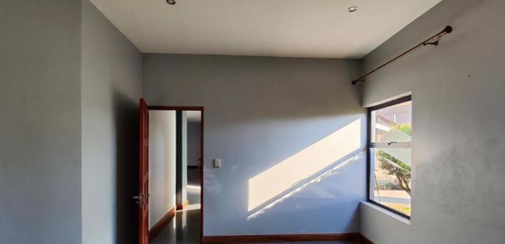 5 Bedroom Property for Sale in Glen Erasmia Gauteng