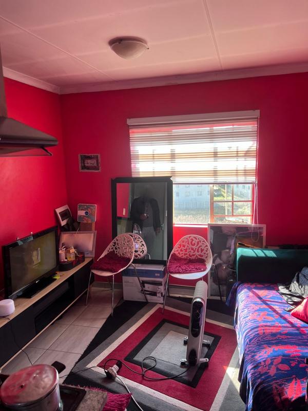 2 Bedroom Property for Sale in Fleurhof Gauteng