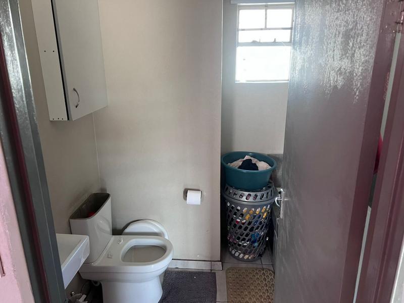 2 Bedroom Property for Sale in Fleurhof Gauteng