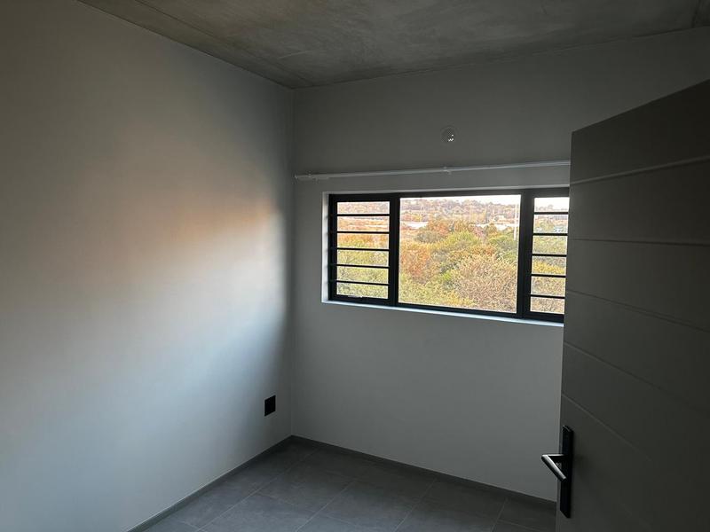 To Let 1 Bedroom Property for Rent in Waterkloof Ridge Gauteng