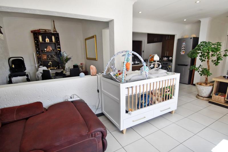 To Let 2 Bedroom Property for Rent in Morningside Gauteng