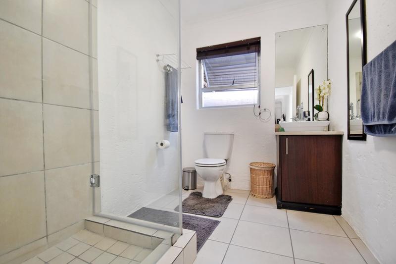 To Let 2 Bedroom Property for Rent in Morningside Gauteng