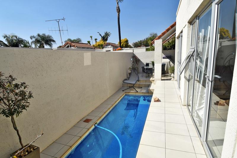 To Let 2 Bedroom Property for Rent in Morningside Gauteng
