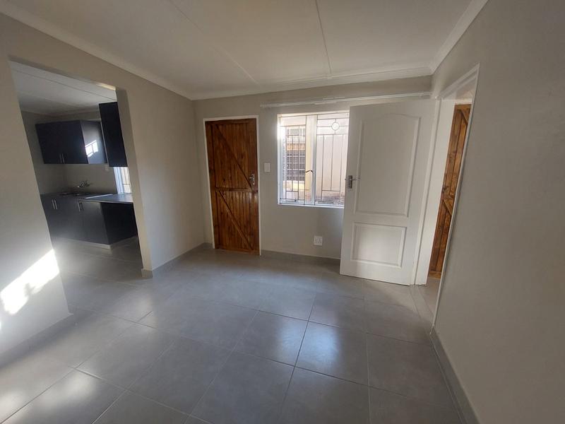 To Let 2 Bedroom Property for Rent in Laudium Gauteng