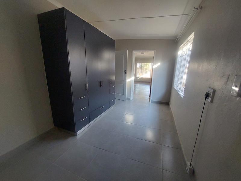 To Let 2 Bedroom Property for Rent in Laudium Gauteng